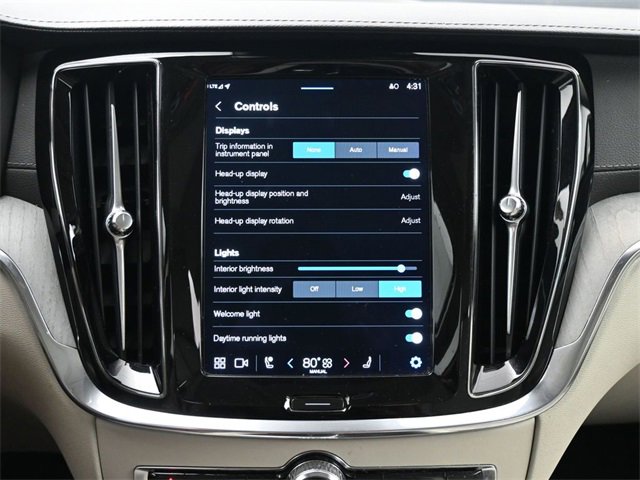 Used 2024 Volvo S60 B5 Ultimate image 18