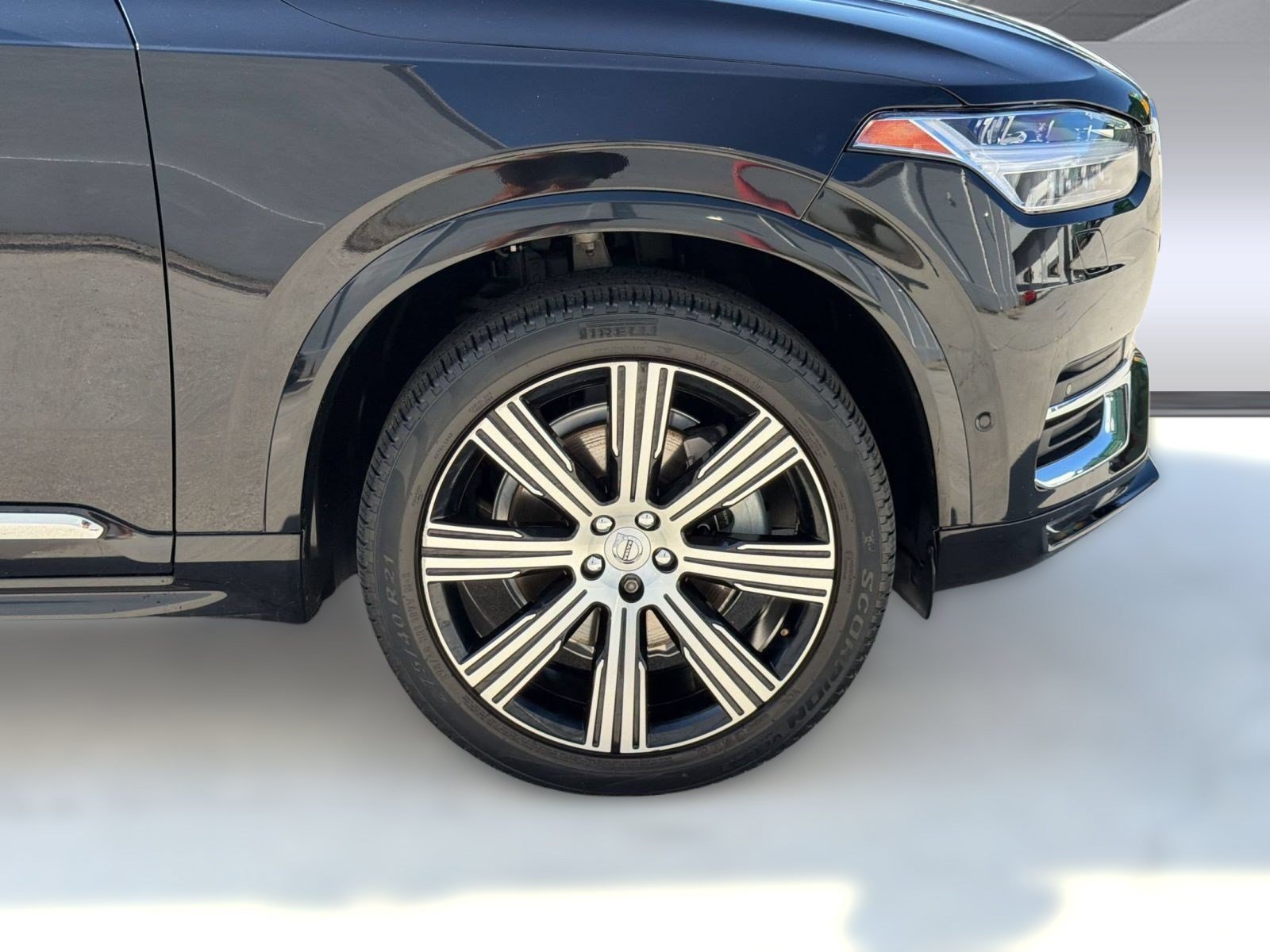 Used 2021 Volvo XC90 T6 Inscription w/ Advanced Package AWD/4WD image 12