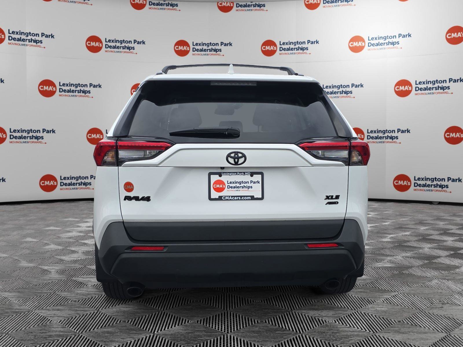 Used 2023 Toyota RAV4 XLE w/ Convenience Package image 6