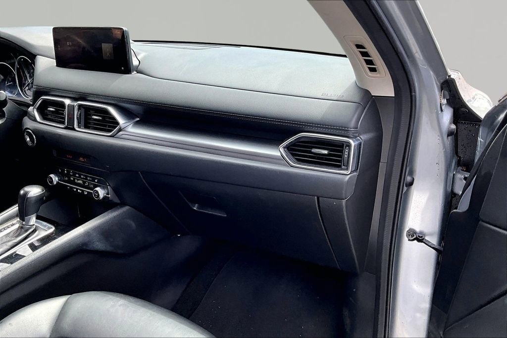 Used 2021 MAZDA CX-5 Touring image 18