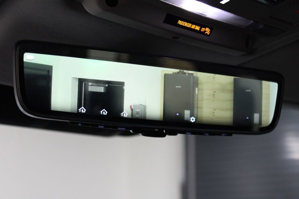 Used 2023 Land Rover Defender 130 SE image 31