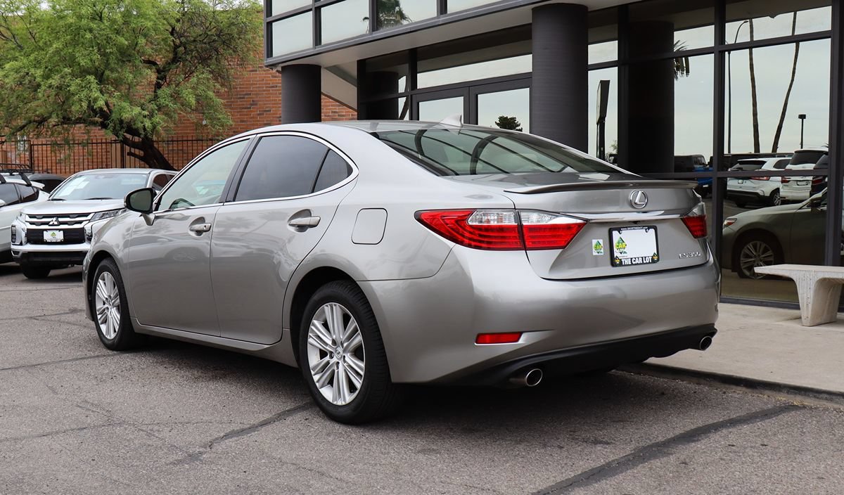 Used 2015 Lexus ES 350 FWD image 9