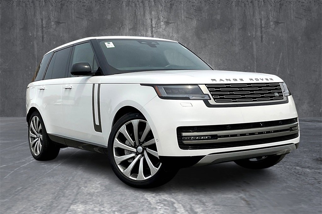 New 2025 Land Rover Range Rover SE image 2