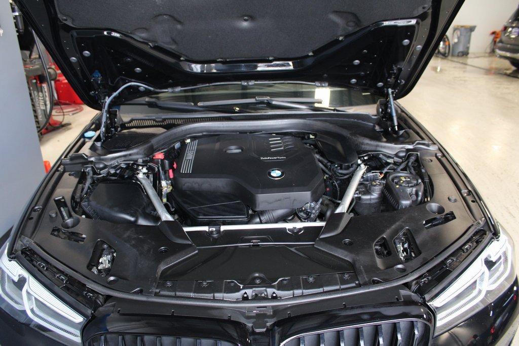 Used 2023 BMW 530i xDrive w/ Convenience Package image 17