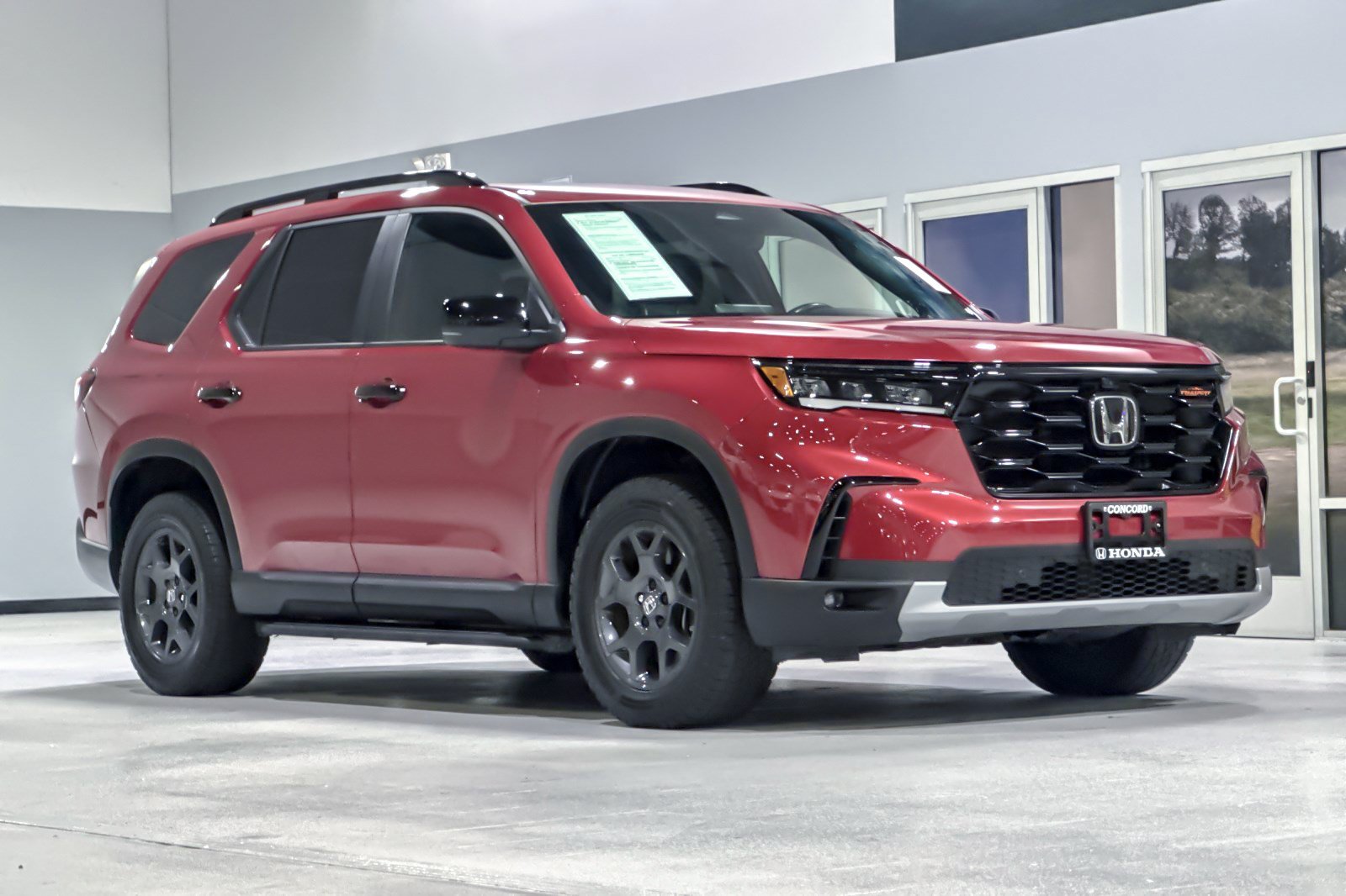 Used 2023 Honda Pilot TrailSport image 6