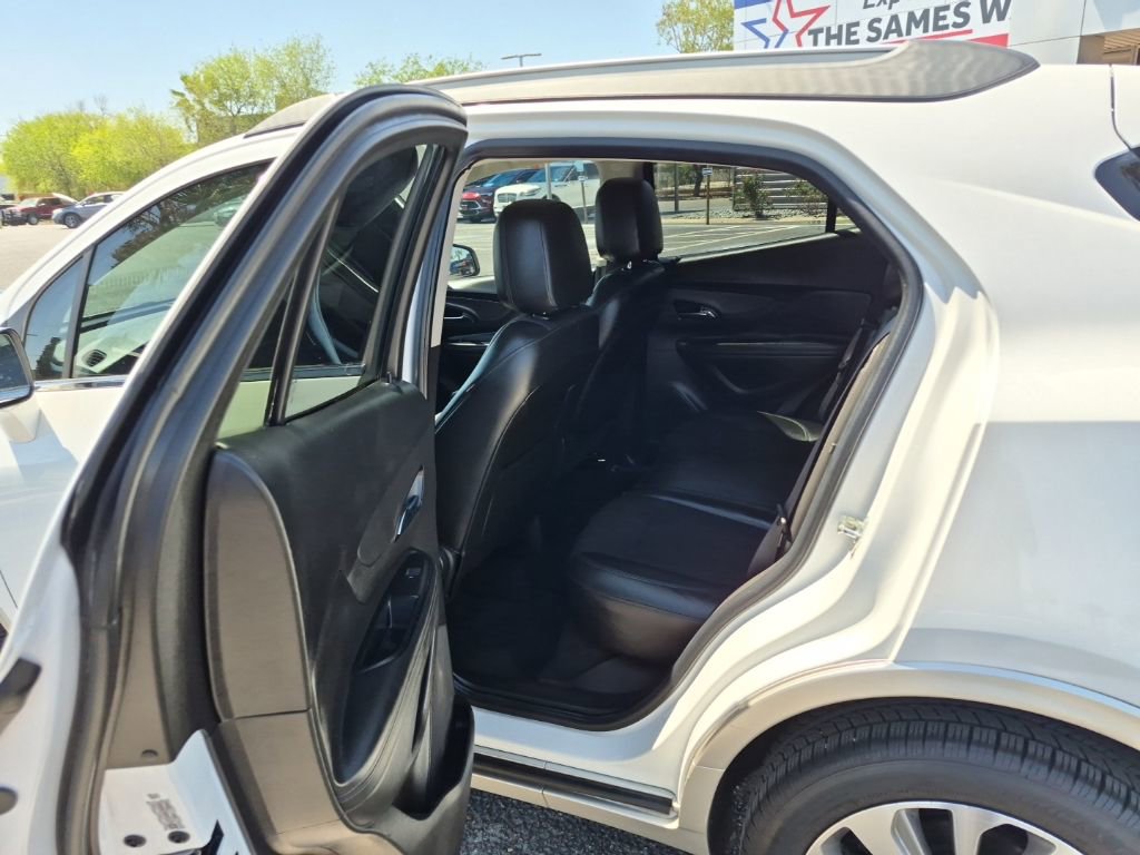 Used 2018 Buick Encore Preferred FWD image 14