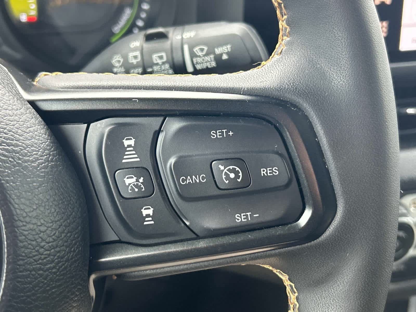 Used 2024 Jeep Wrangler Unlimited AWD/4WD image 27