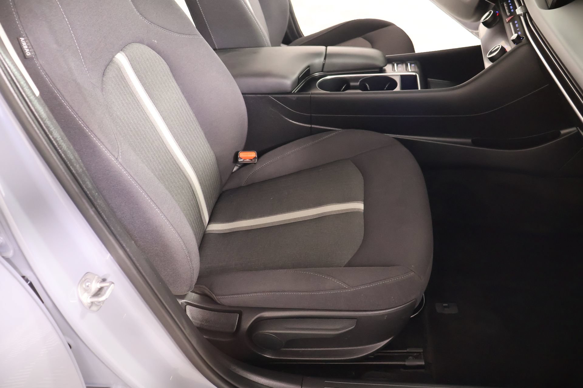 Used 2025 Hyundai Sonata SEL FWD image 13
