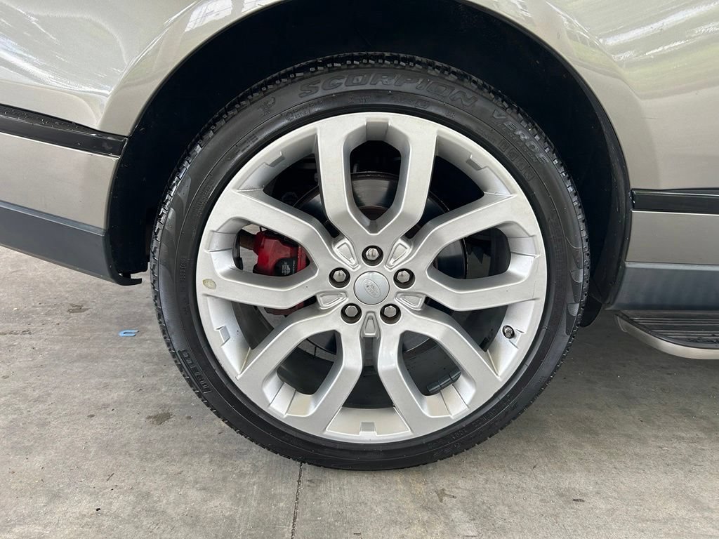 Used 2019 Land Rover Range Rover Supercharged AWD/4WD image 21