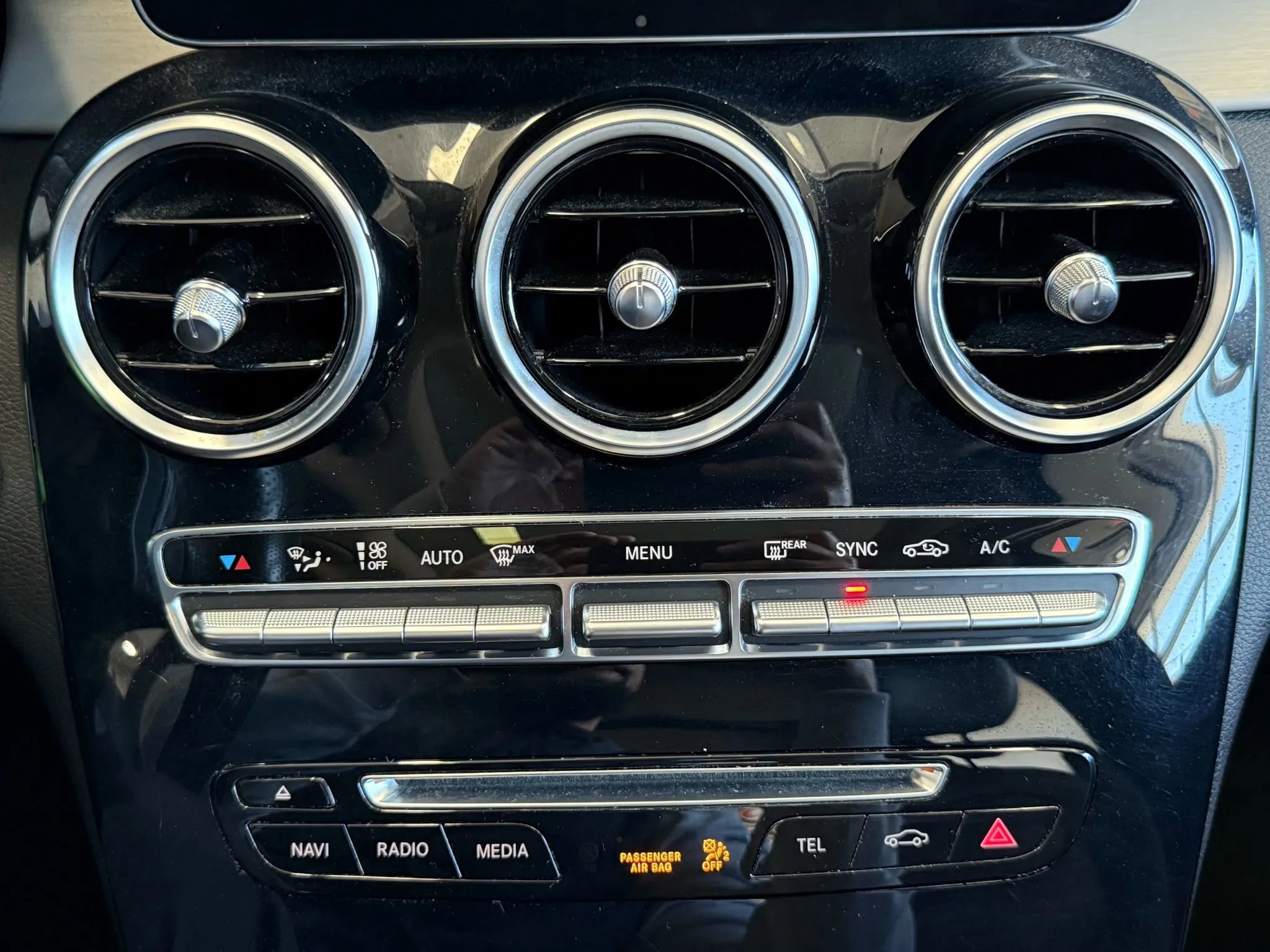 Used 2015 Mercedes-Benz C 300 4MATIC Sedan image 14