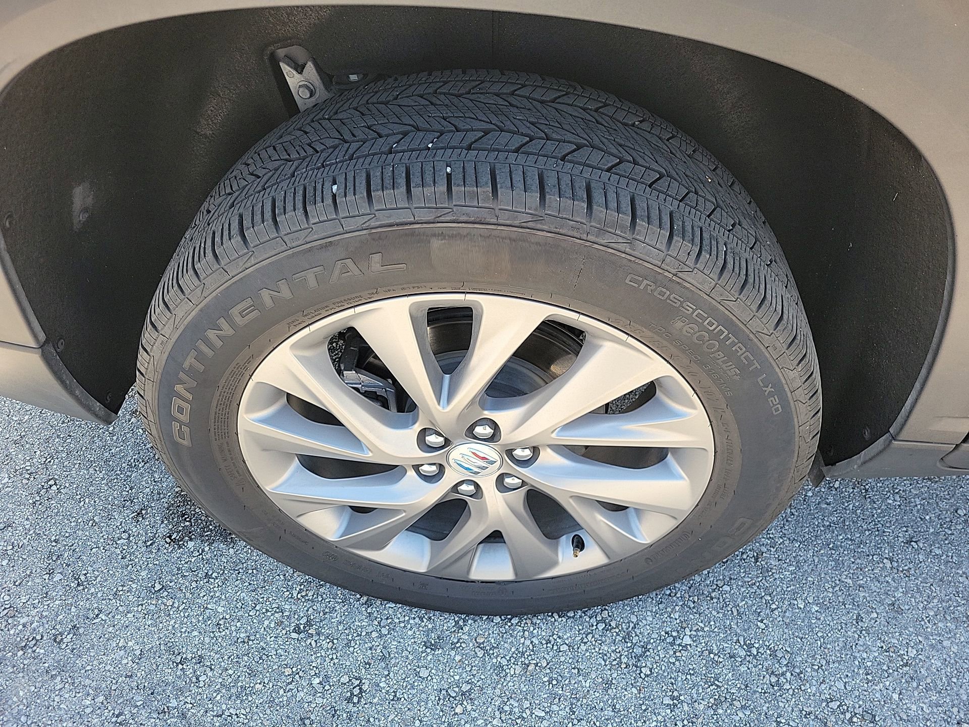 Used 2025 Buick Enclave Preferred FWD image 10