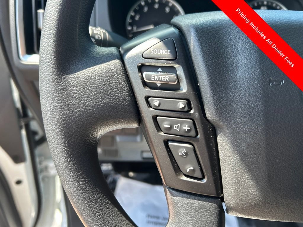 Used 2025 Nissan Frontier SV RWD image 7