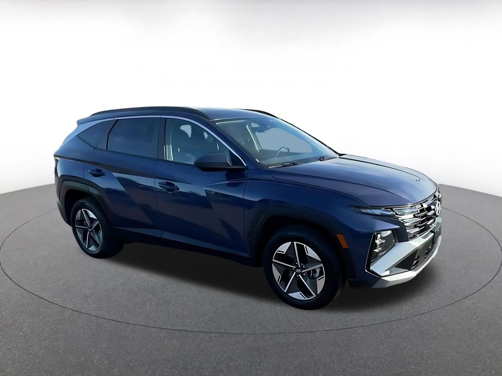 Used 2025 Hyundai Tucson SEL image 2