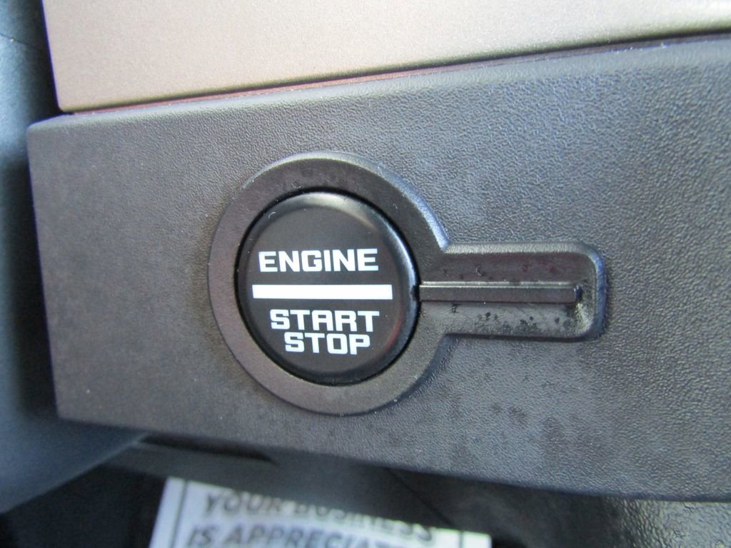 Used 2025 Ford Bronco Outer Banks AWD/4WD image 31