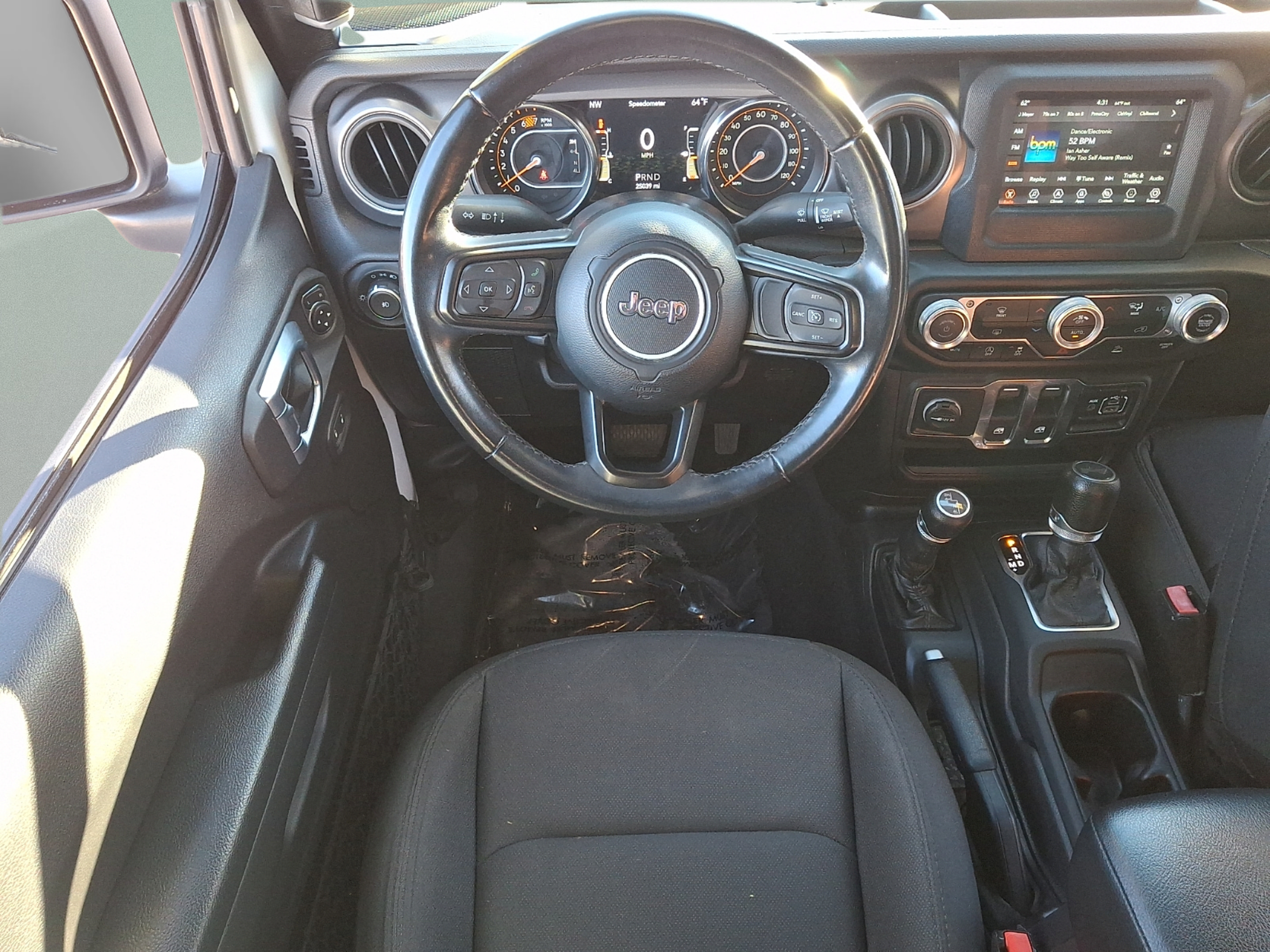 Certified 2021 Jeep Wrangler Sport AWD/4WD image 10