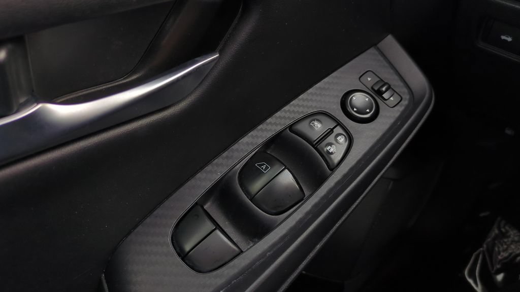 Certified 2024 Nissan Sentra SV FWD image 16
