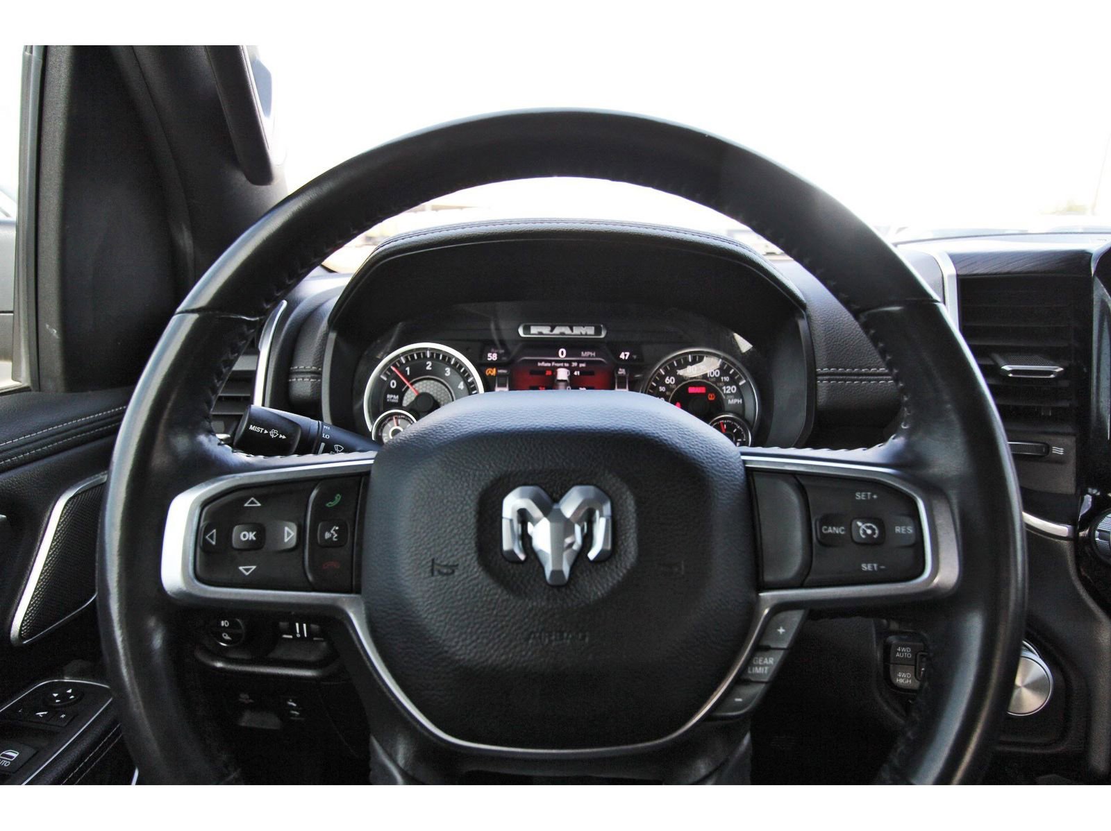 Used 2023 RAM 1500 Laramie image 16
