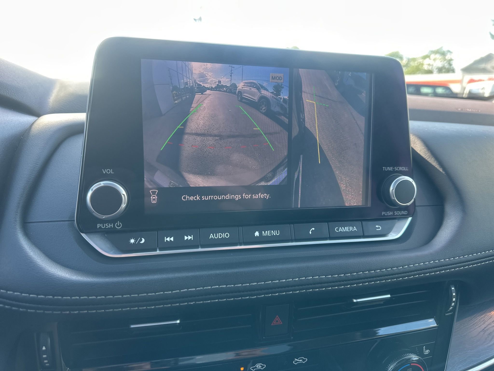 Used 2021 Nissan Rogue SL AWD/4WD image 29