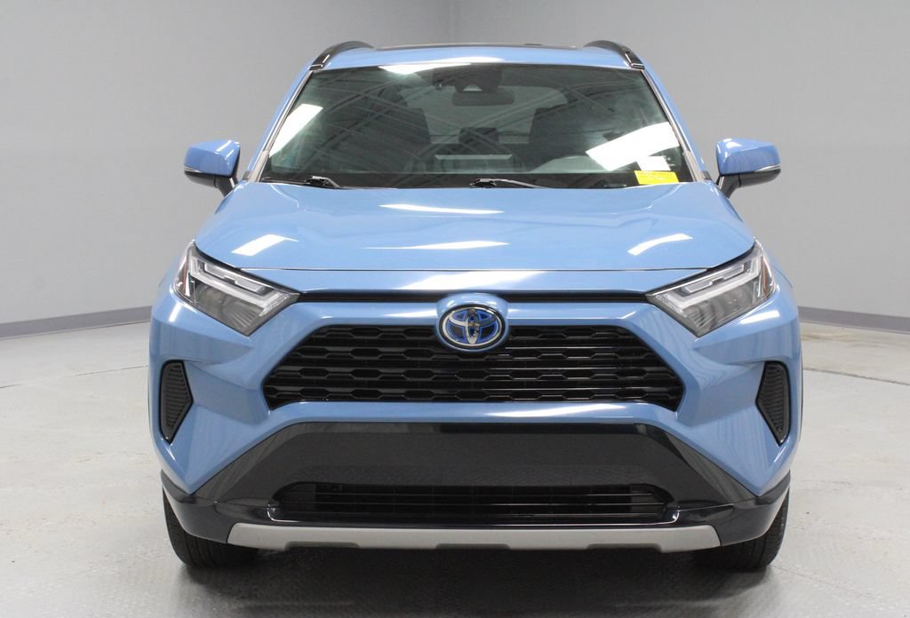 Used 2023 Toyota RAV4 SE w/ Convenience Package AWD/4WD image 5