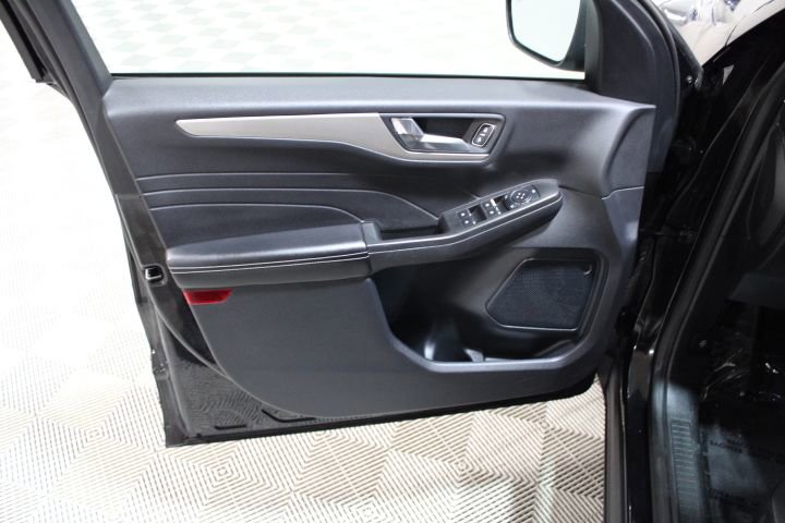 Used 2021 Ford Escape SE image 15