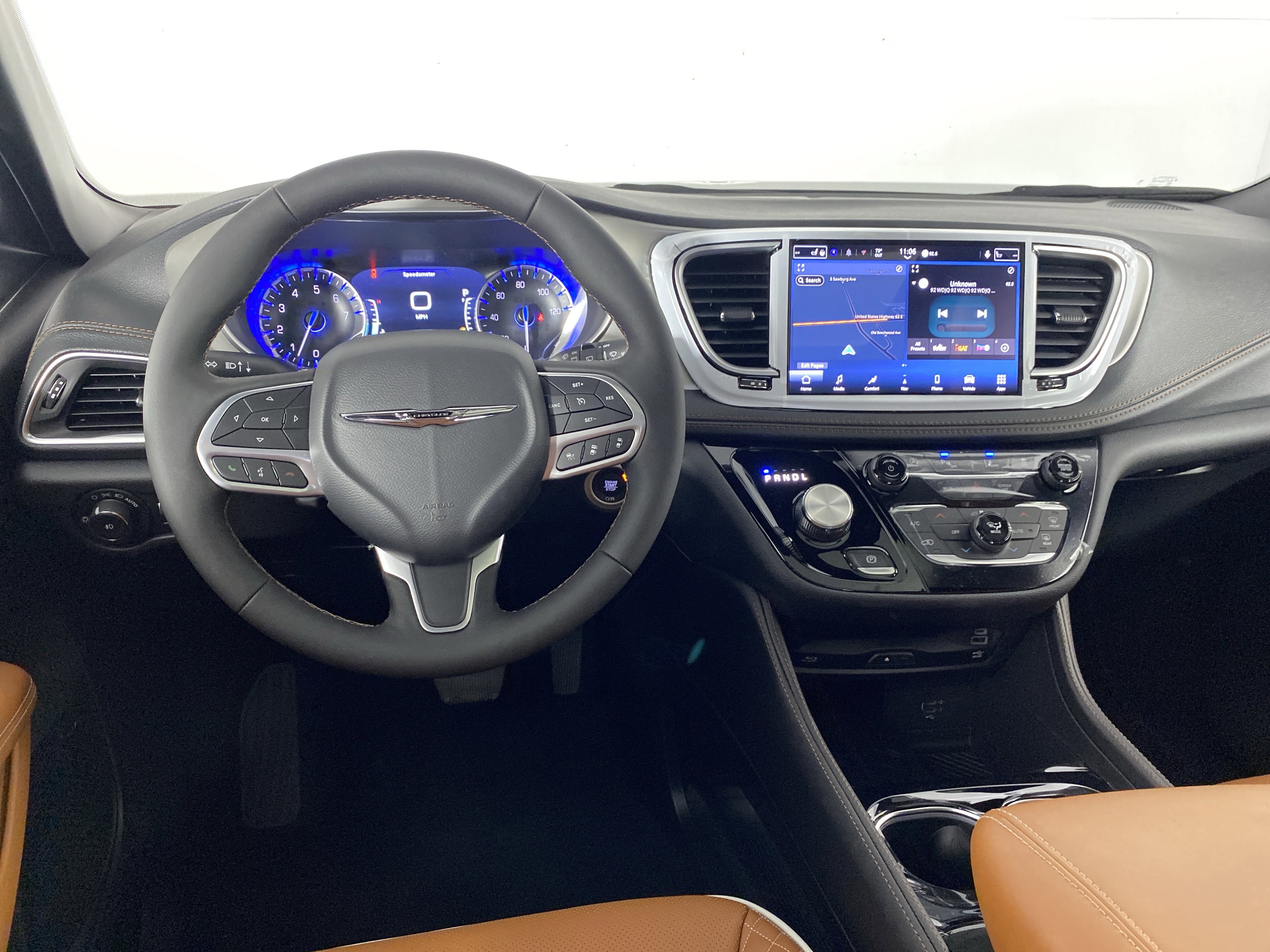 New 2026 Chrysler Pacifica Pinnacle AWD/4WD image 16