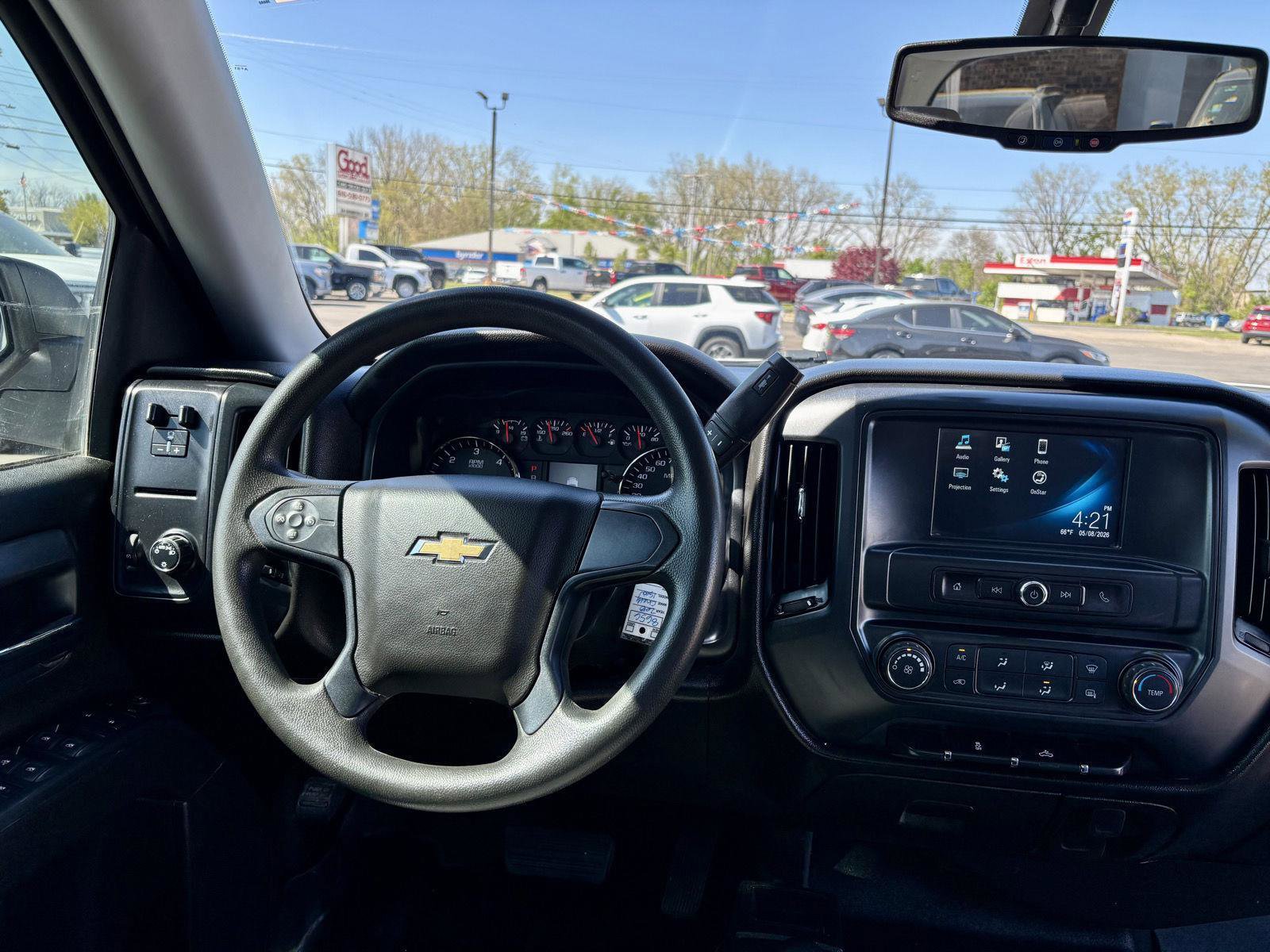 Used 2018 Chevrolet Silverado 1500 W/T w/ WT Convenience Package AWD/4WD image 3