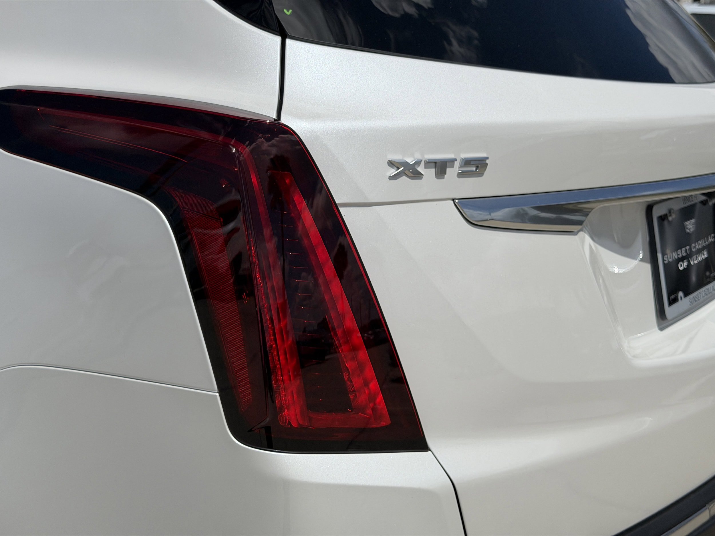 New 2026 Cadillac XT5 Premium Luxury FWD image 9