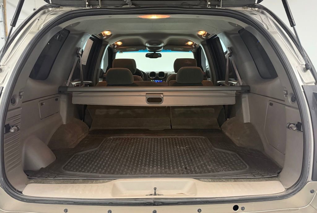 Used 2002 GMC Envoy SLE image 24