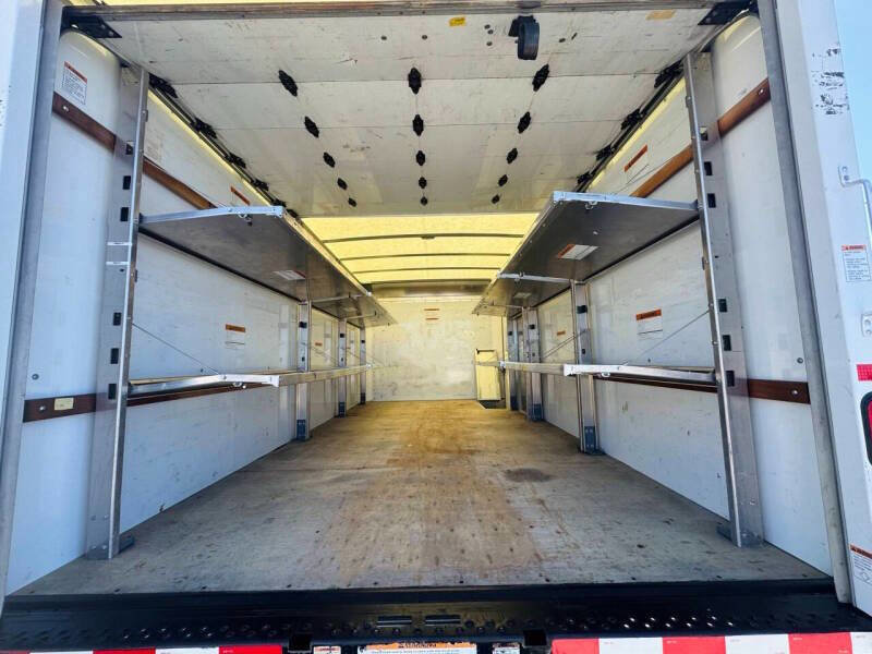 Used 2022 GMC Savana 3500 Extended w/ Power Convenience Package RWD image 13