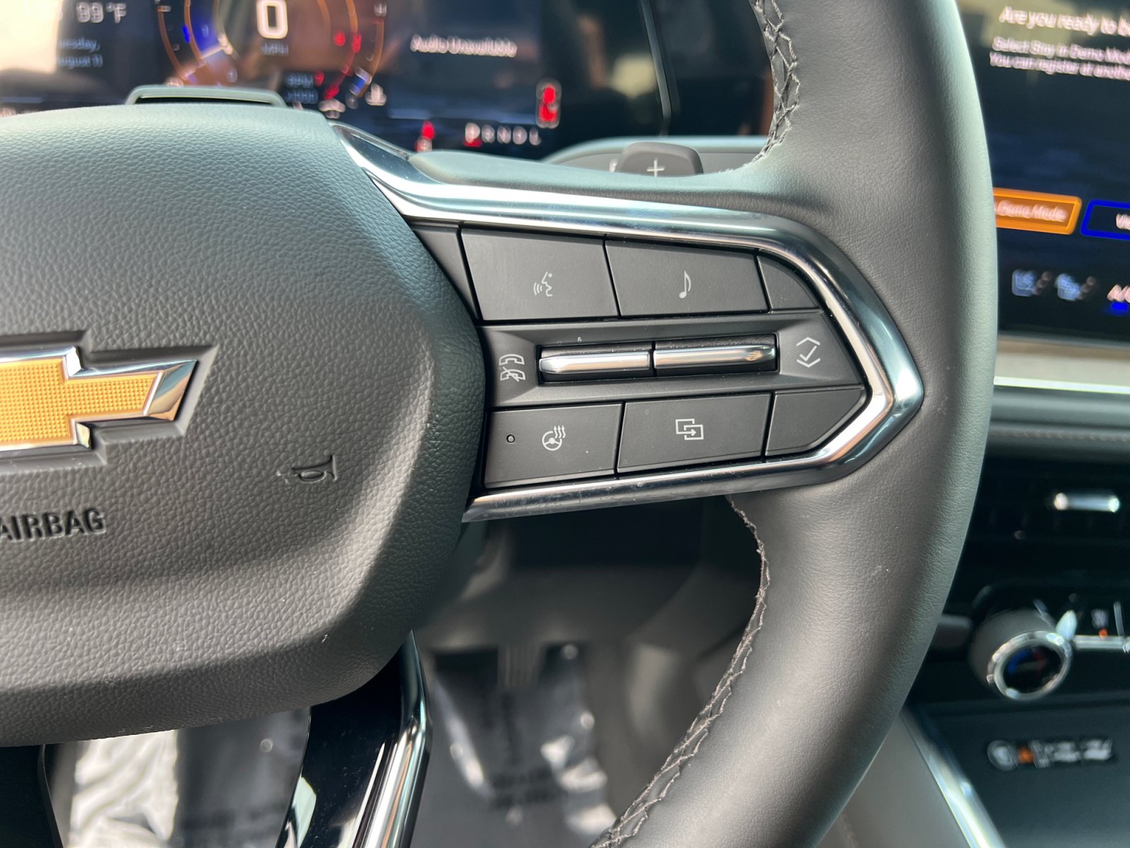 New 2026 Chevrolet Tahoe High Country AWD/4WD image 17