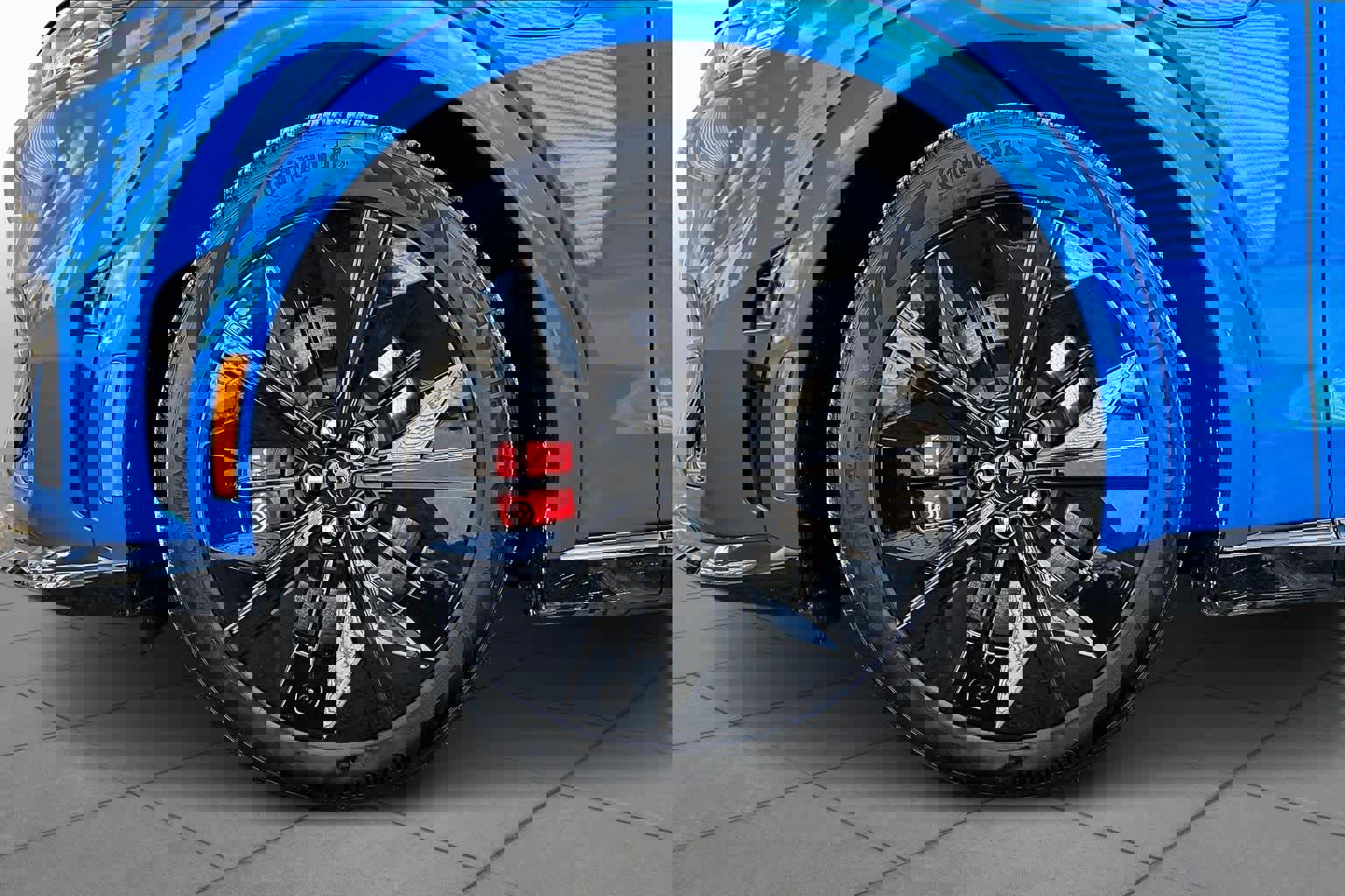 Certified 2025 Ford Mustang Mach-E GT image 10