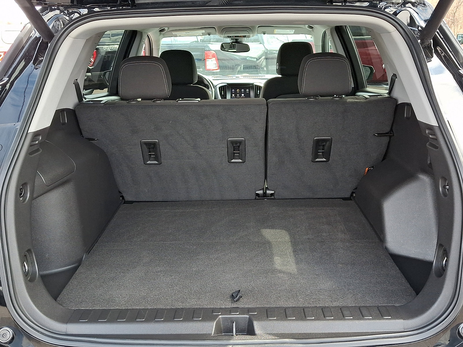 Used 2023 GMC Terrain SLE w/ Driver Convenience Package AWD/4WD image 30