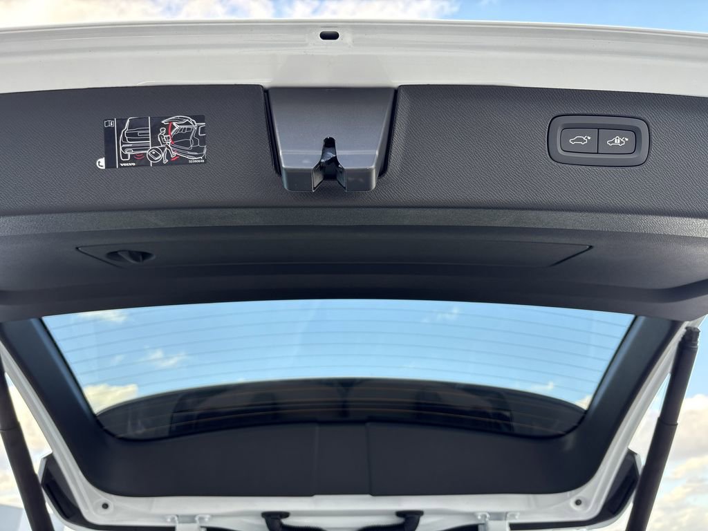New 2026 Volvo XC90 T8 Plus image 20