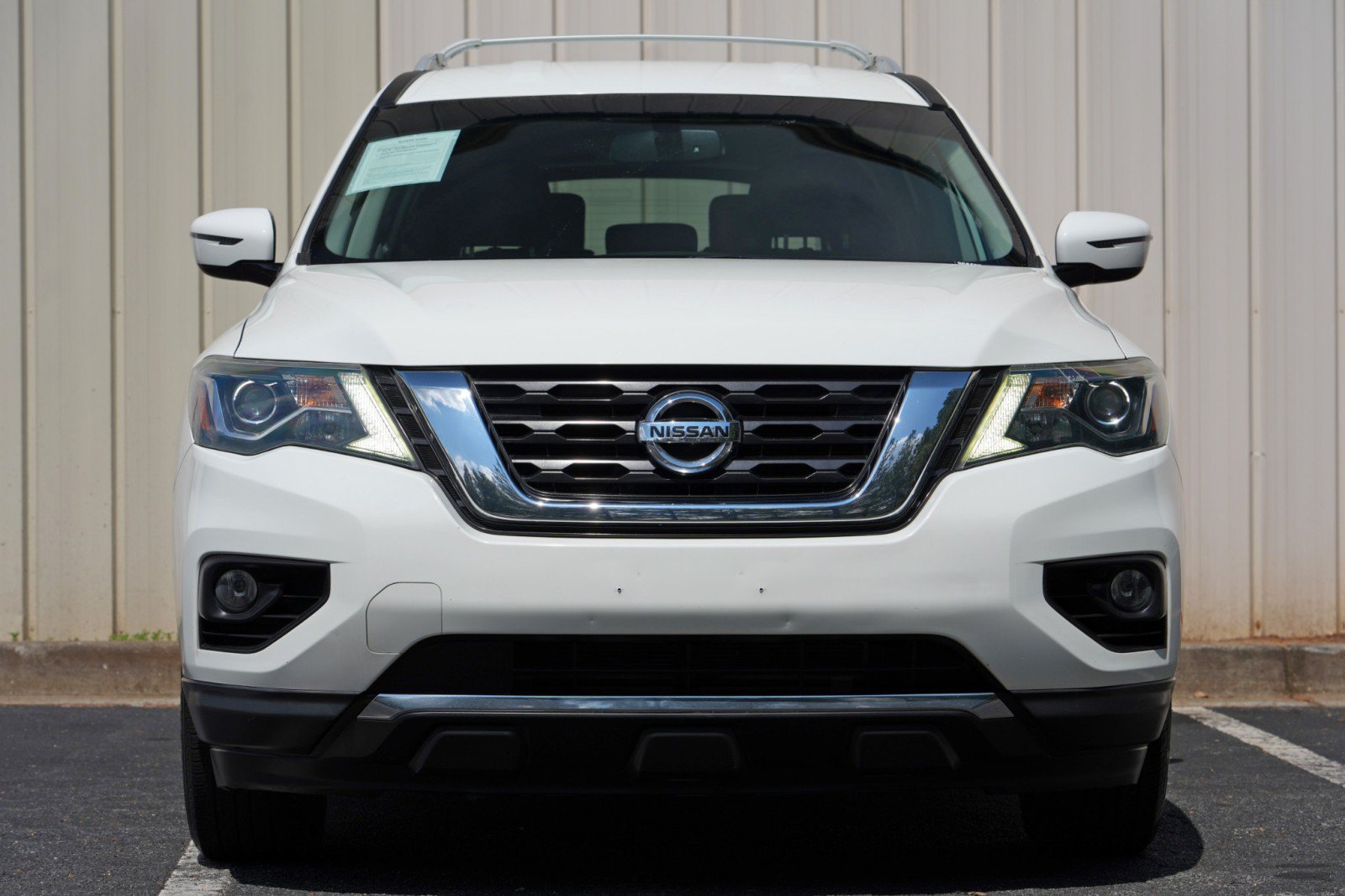 Used 2017 Nissan Pathfinder SV FWD image 6