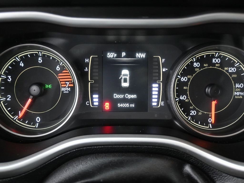 Used 2018 Jeep Cherokee Latitude Plus image 18