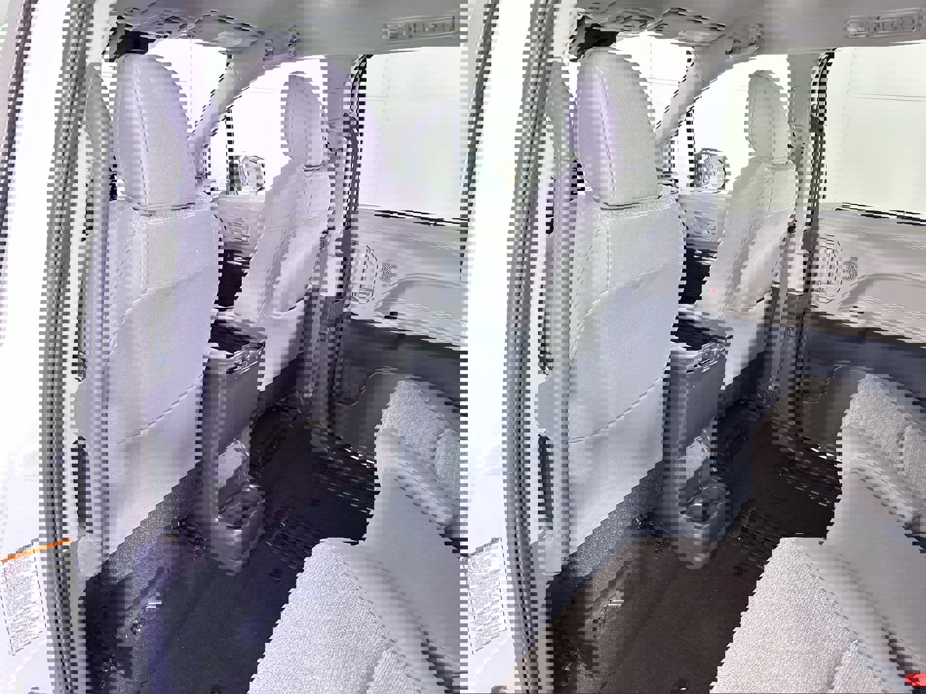 Used 2022 Toyota Sienna LE image 56