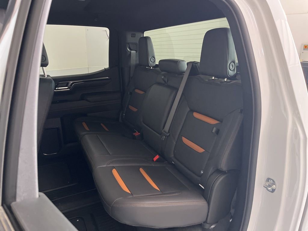 Used 2025 GMC Sierra 1500 AT4 image 18