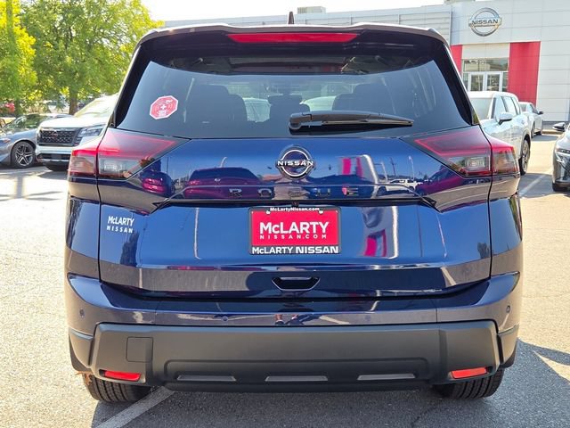 New 2026 Nissan Rogue Dark Armor FWD image 6