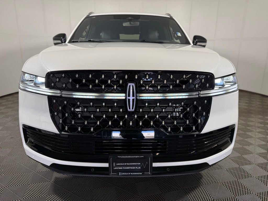 New 2025 Lincoln Navigator L Black Label image 9