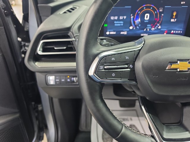 Used 2026 Chevrolet Traverse LT w/ Driver Confidence Package AWD/4WD image 16