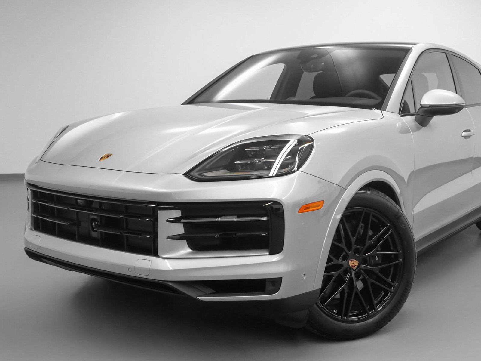 Used 2025 Porsche Cayenne Coupe image 7