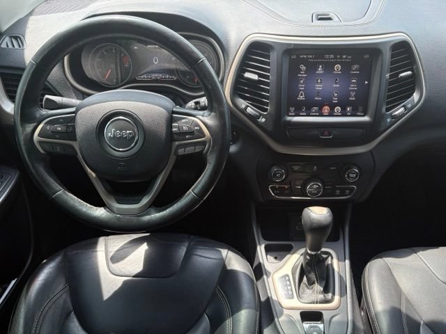 Used 2016 Jeep Cherokee Limited FWD image 3