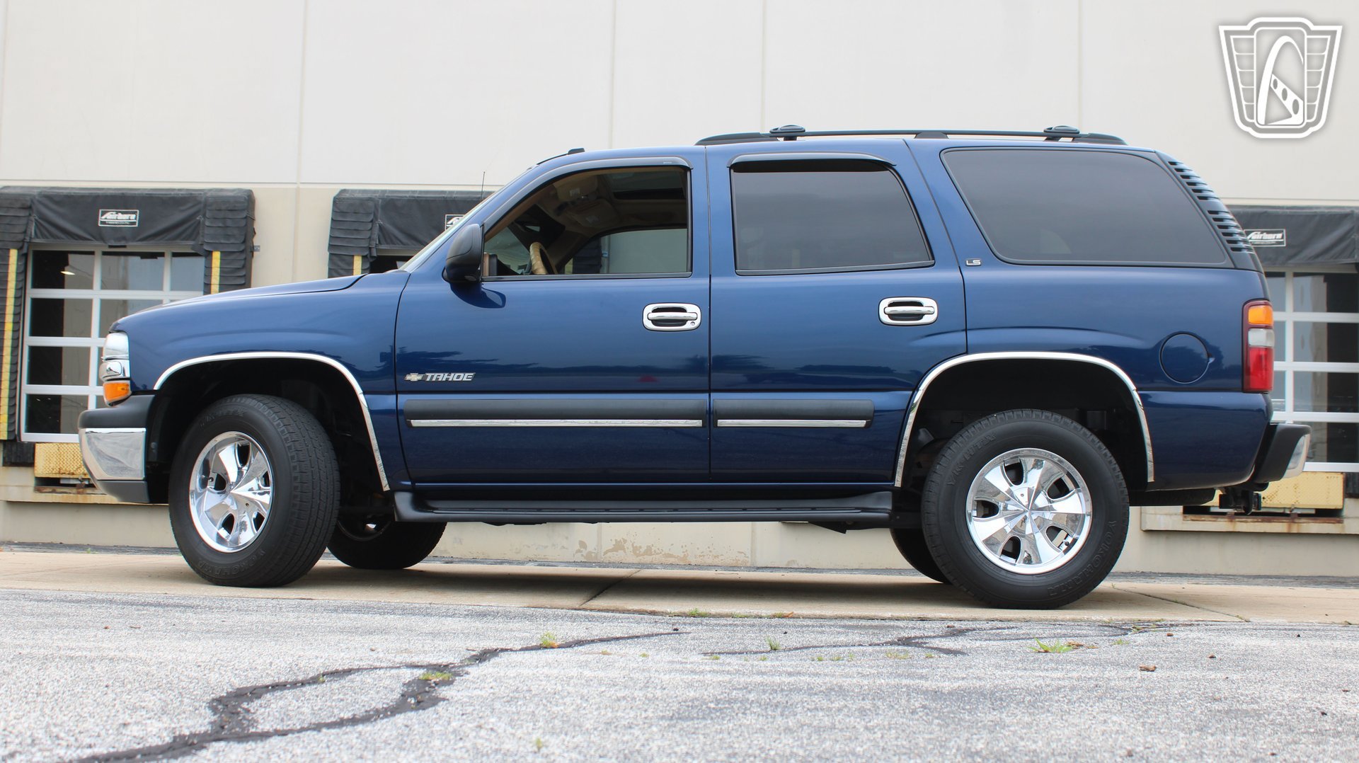 Used 2000 Chevrolet Tahoe LS w/ LS Preferred Equipment Group AWD/4WD image 24