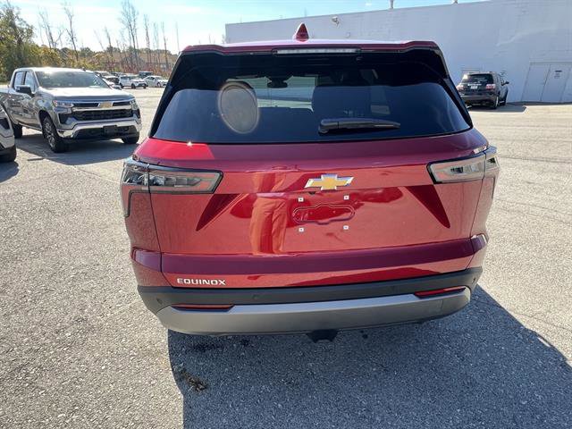 New 2026 Chevrolet Equinox LT w/ Convenience Package II image 4