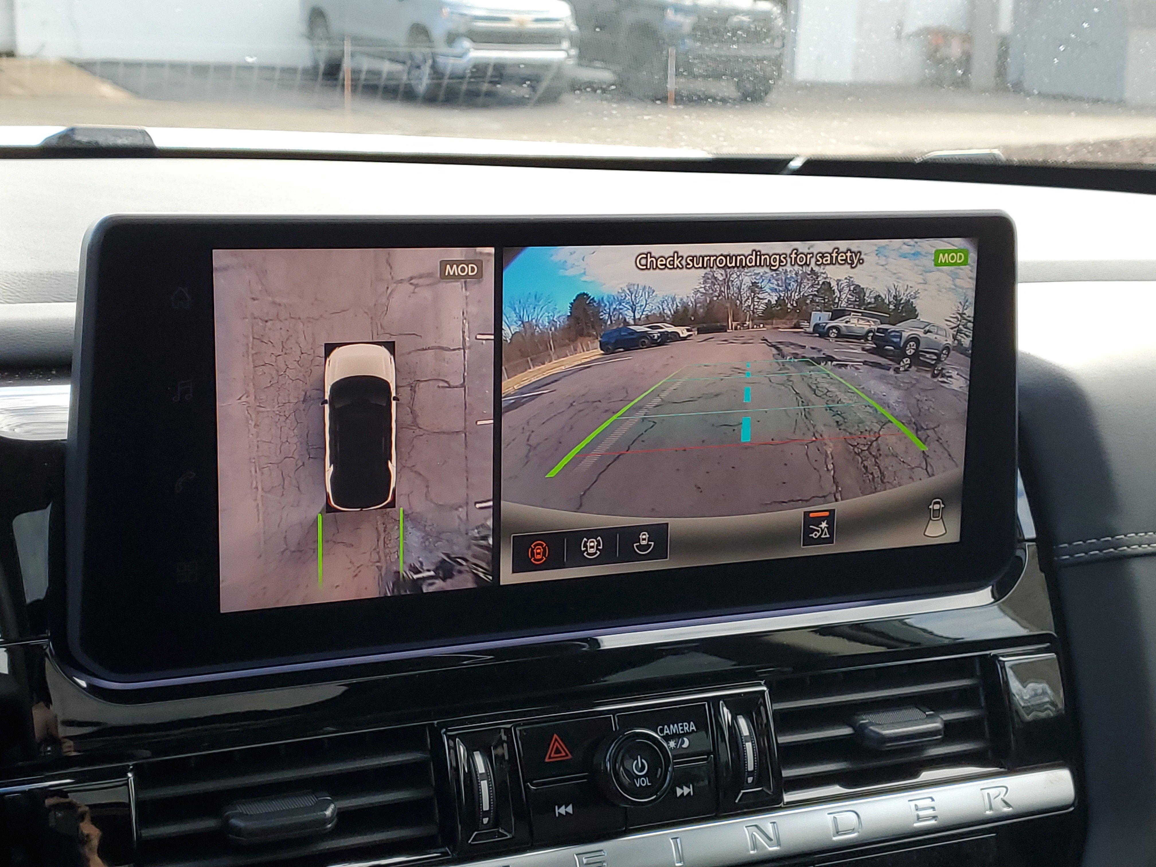 New 2026 Nissan Pathfinder Platinum image 17