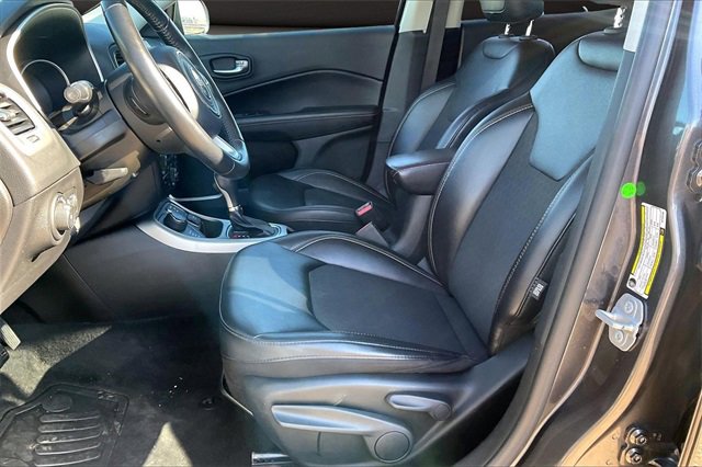 Used 2019 Jeep Compass Latitude image 23