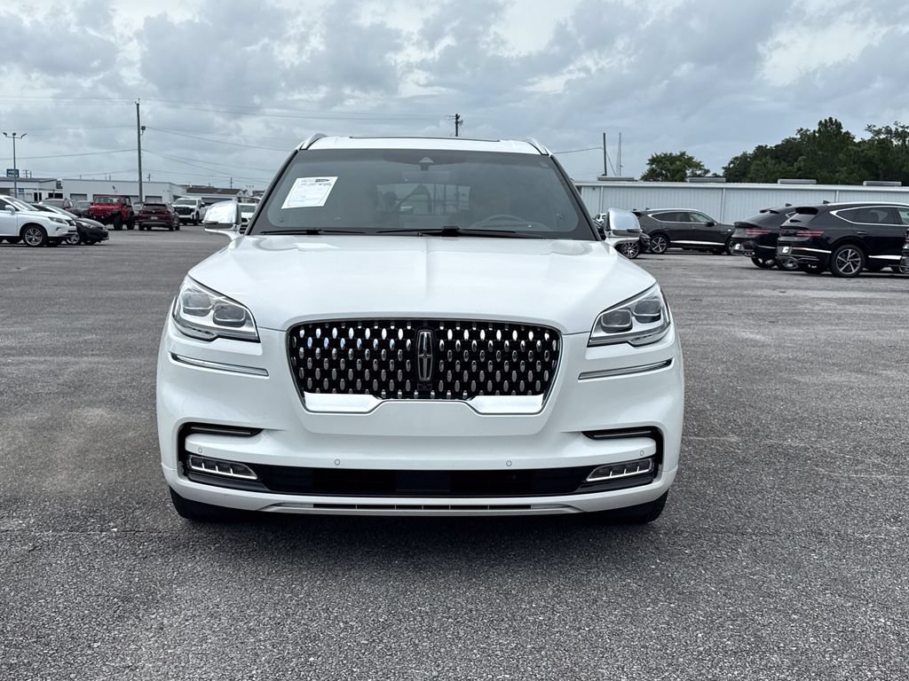 Used 2022 Lincoln Aviator Black Label AWD/4WD image 3