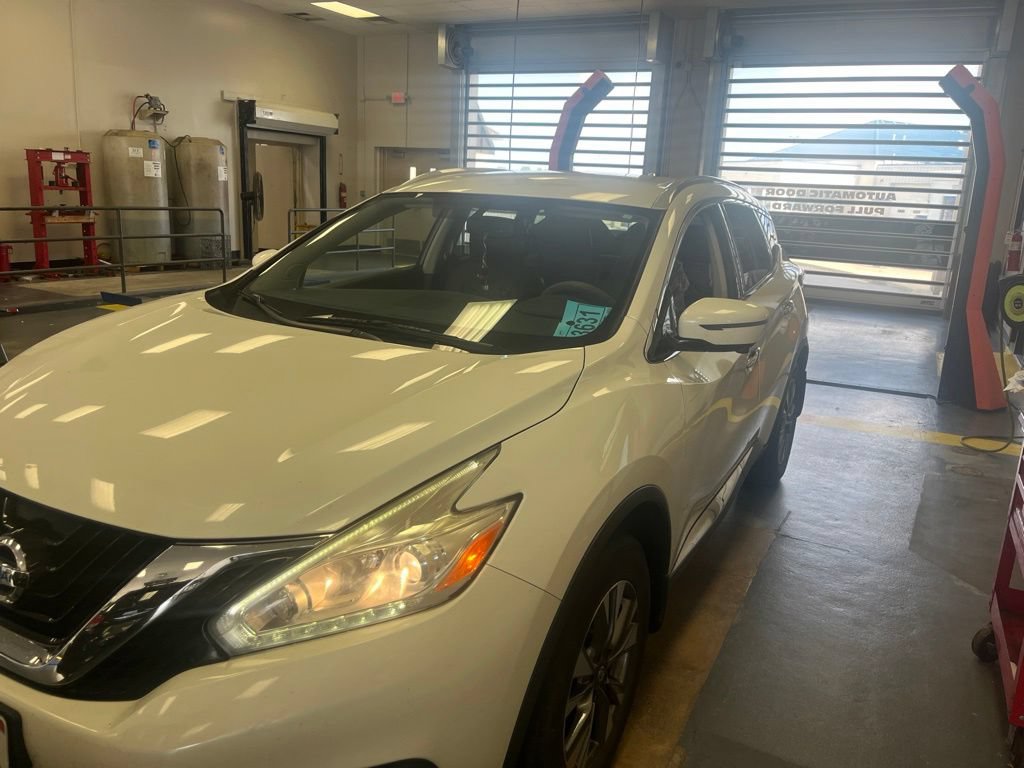Used 2017 Nissan Murano SL FWD image 2