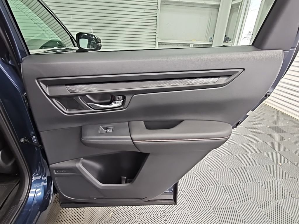 Used 2025 Honda CR-V Sport-L image 38