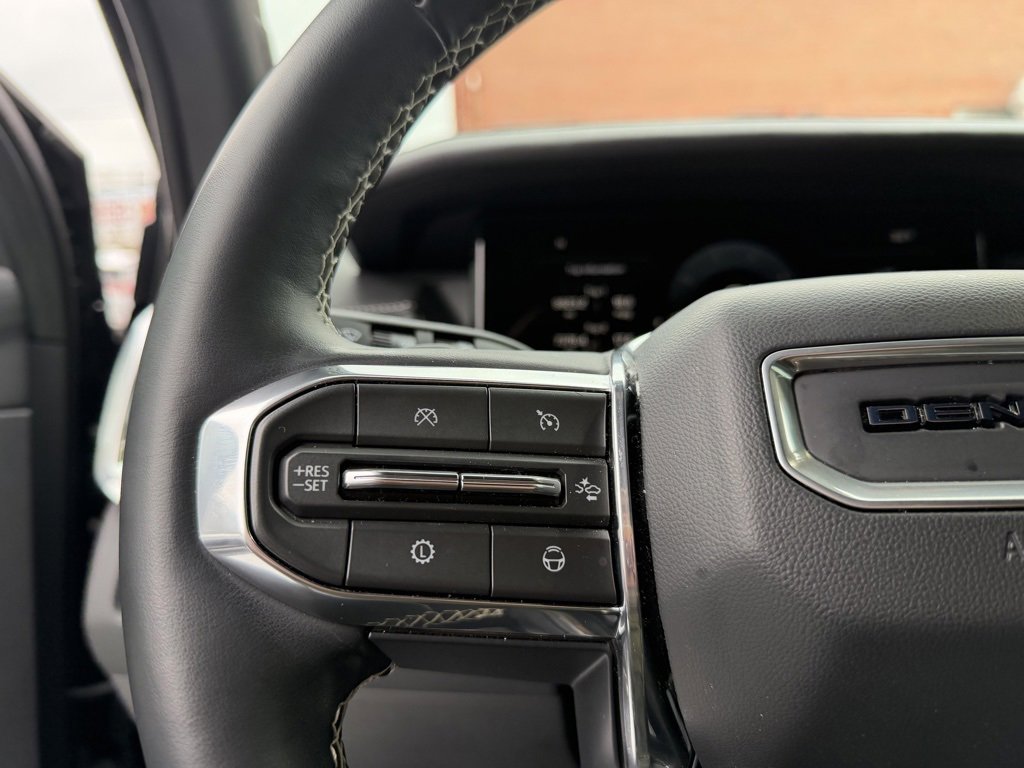 Used 2024 GMC Acadia Denali w/ Super Cruise Package image 38